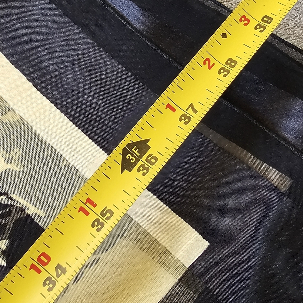 Fashion Louis Vuitton Black and Cream Monogram Silk Scarf Pre-owned - Picture 3 of 6